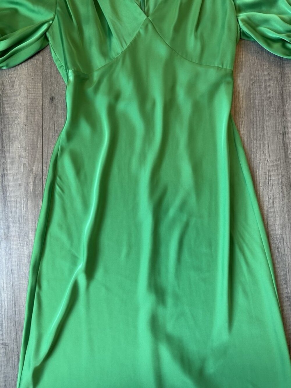 Alexia Admor Felicity Midi Dress Green Puff V Neck Size Spring Wedding Guest Fun - Picture 6 of 16